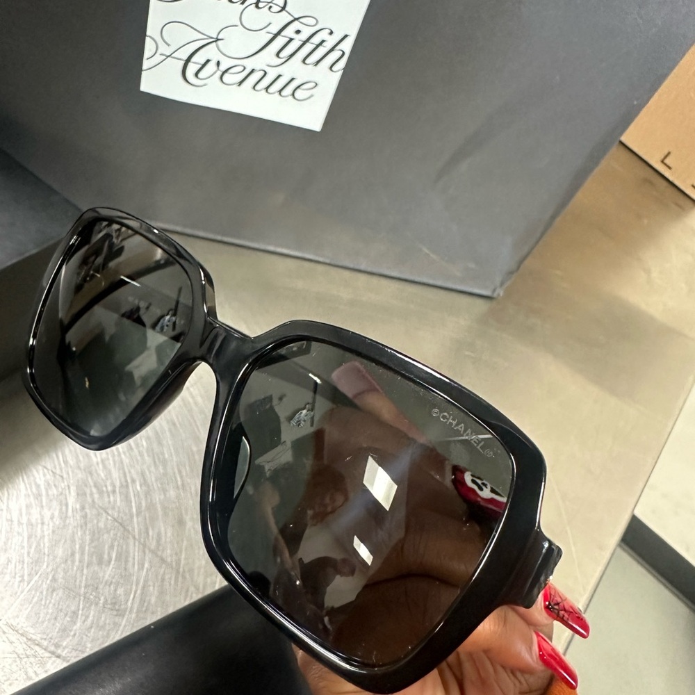 COPY - Authentic Chanel sunglasses - Picture 3 of 11